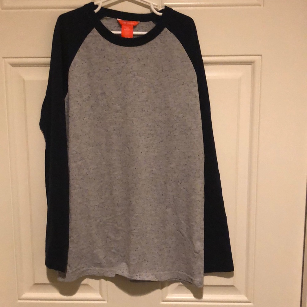 Joe Fresh Long sleeve two tone heathered grey and navy blue T-shirt
